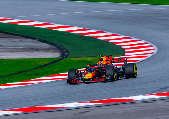 Mobil 1 при поддержке Макса Ферстаппена представил масла для гибридов